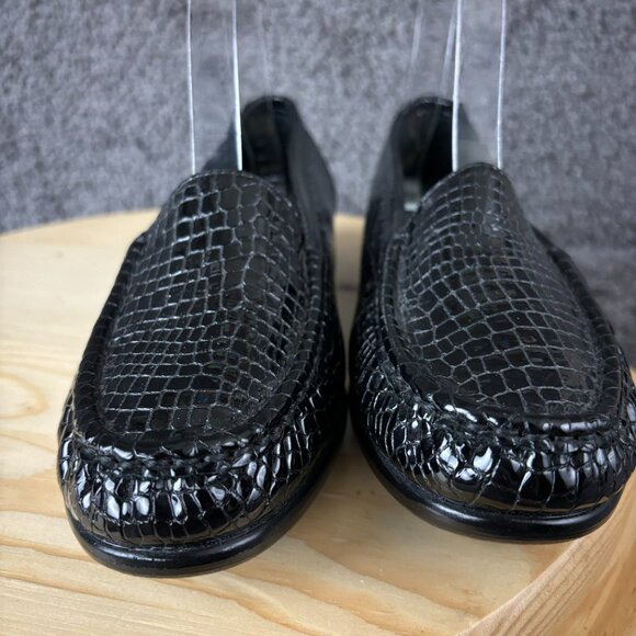 SAS Shiny Black Textured Loafers - Picture 3 of 9